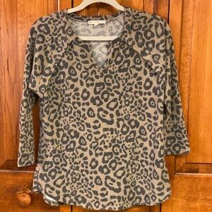 Another Reason Animal Print Split V Neck Rounded Hem Soft Popover Comfy Top S